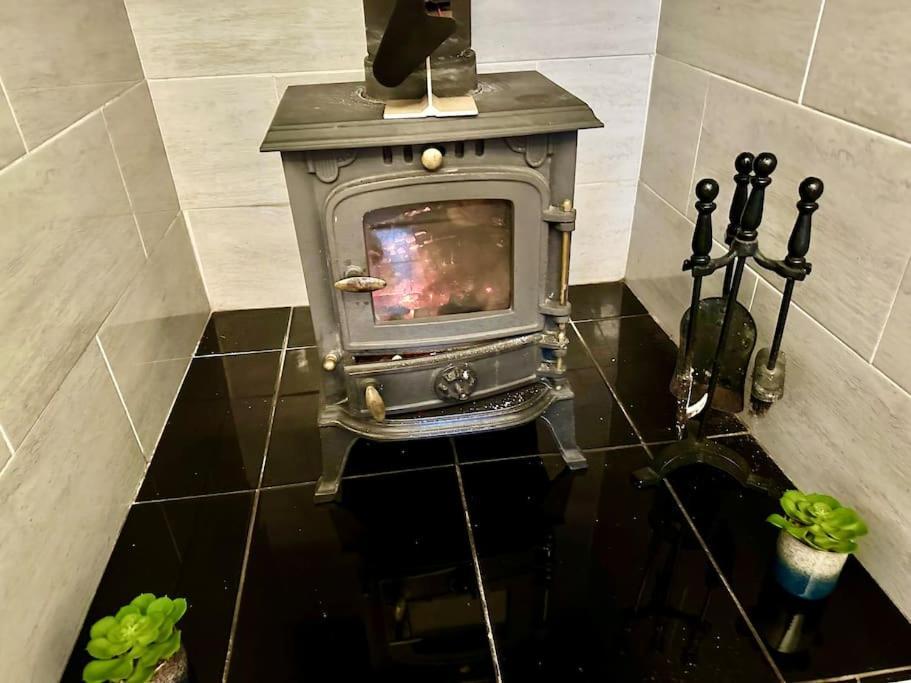 Cottage,Cinema Room,Log Burner Blaenavon Luaran gambar